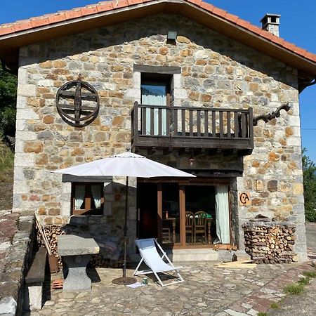 Llar De Cosme Guest House Caso Bagian luar foto
