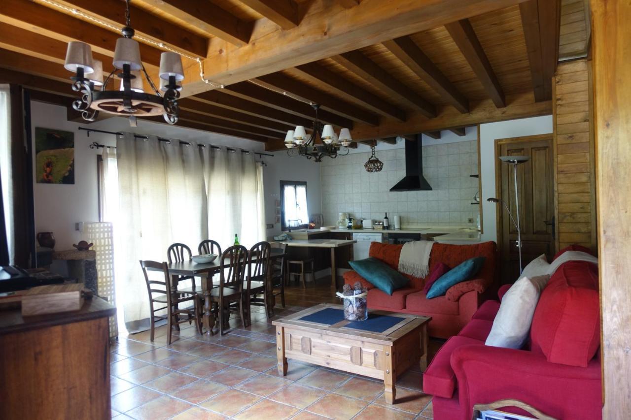 Llar De Cosme Guest House Caso Bagian luar foto