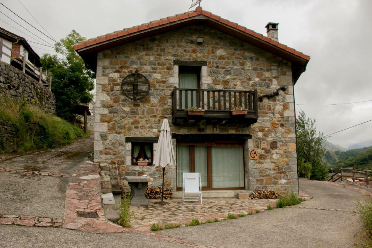 Llar De Cosme Guest House Caso Bagian luar foto