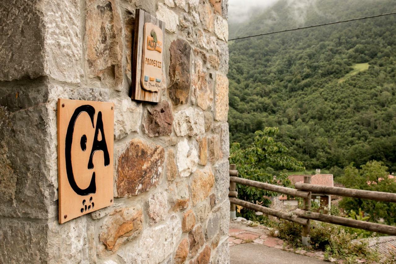 Llar De Cosme Guest House Caso Bagian luar foto