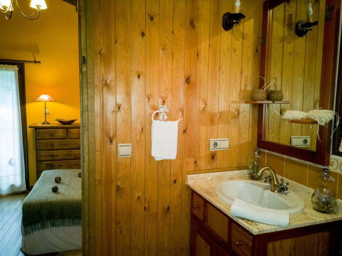 Llar De Cosme Guest House Caso Bagian luar foto