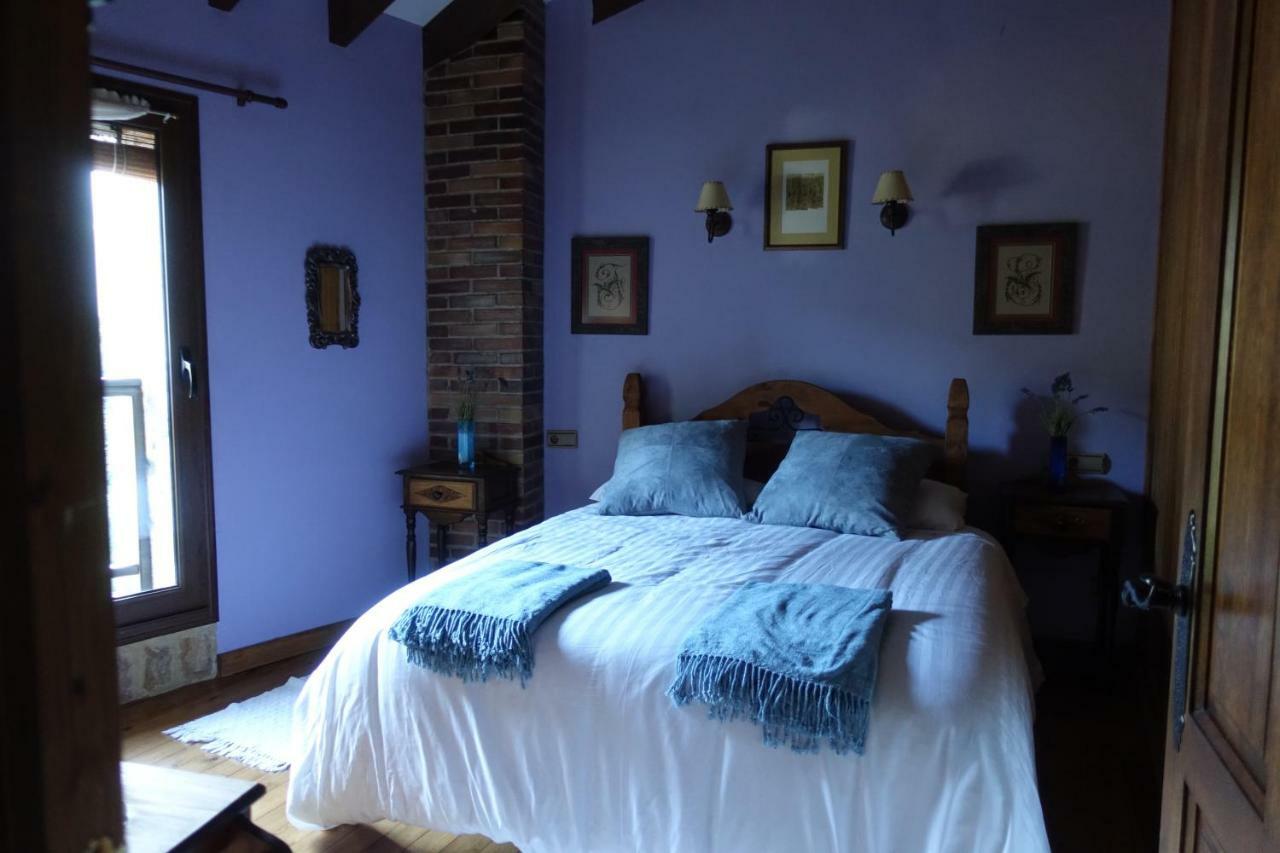 Llar De Cosme Guest House Caso Bagian luar foto