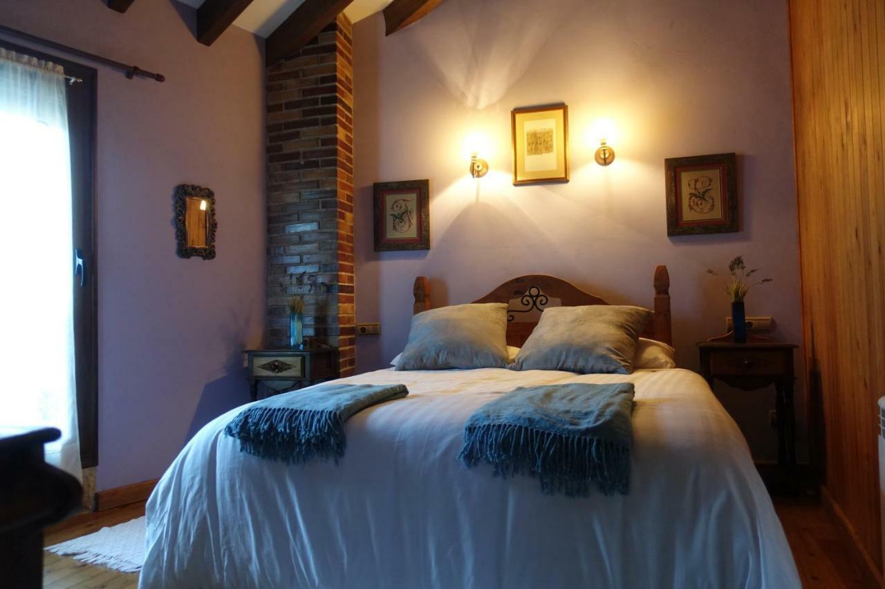 Llar De Cosme Guest House Caso Bagian luar foto